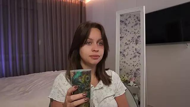 EsterCuute from StripChat