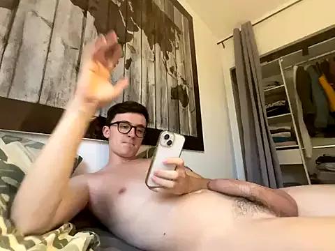 Eternelfrisson from StripChat
