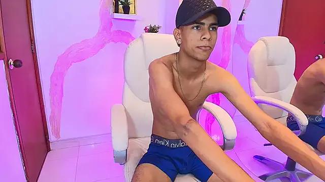EthanClaust from StripChat is Freechat