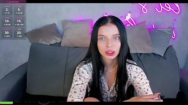 Eva_Mayers from StripChat is Freechat