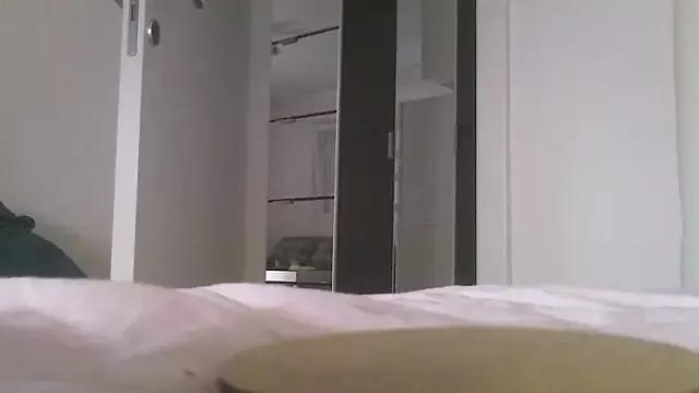 EvaaMina from StripChat