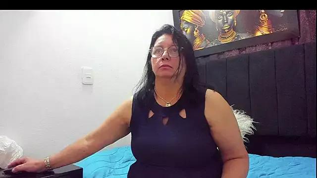 Evaaross_2345 from StripChat