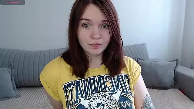 Explore our live girls sluts from our Custom and Multi clubs and checkout exclusive access to highly interactive content, such as shape, hair, titties, pussy type and many more.