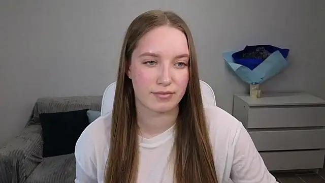 Explore our live girls sluts from our Custom and Multi clubs and checkout exclusive access to highly interactive content, such as shape, hair, titties, pussy type and many more.