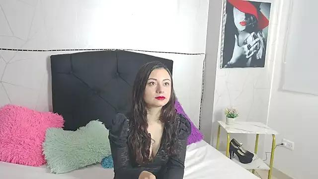 Explore our live girls sluts from our Custom and Multi clubs and checkout exclusive access to highly interactive content, such as shape, hair, titties, pussy type and many more.