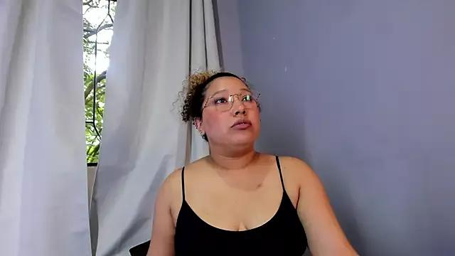 Eve__Queen from StripChat