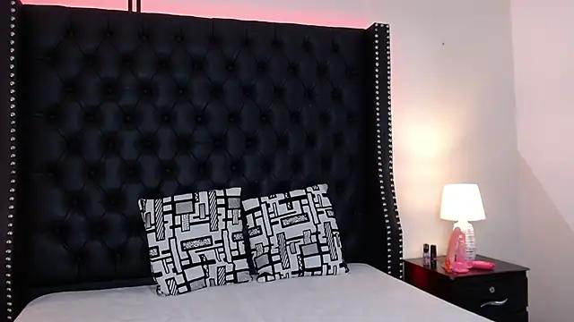 Evelina_Rossi from StripChat