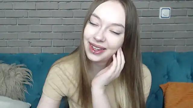 Explore our live girls sluts from our Custom and Multi clubs and checkout exclusive access to highly interactive content, such as shape, hair, titties, pussy type and many more.