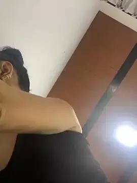 Evelinmiller9 from StripChat