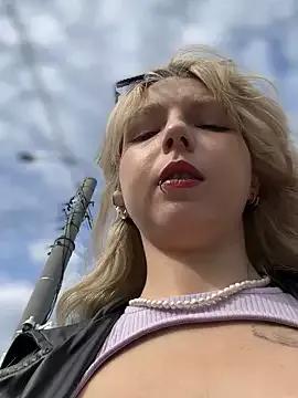 EveLittleSinner from StripChat is Freechat