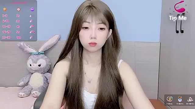 Evelyn-168 from StripChat