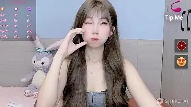 Evelyn-168 from StripChat