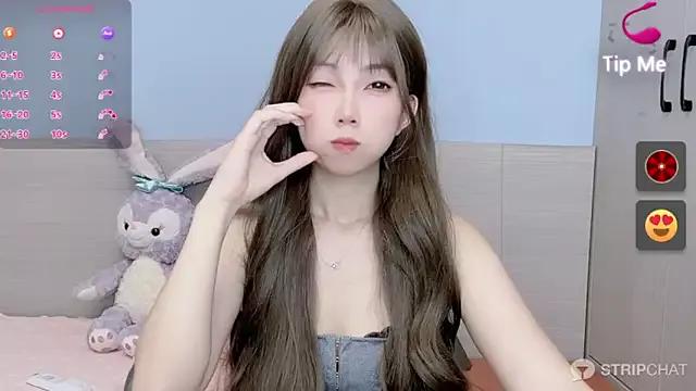 Evelyn-168 from StripChat