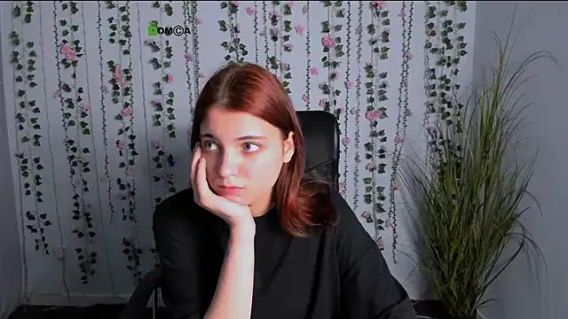 evelyn_muse from StripChat