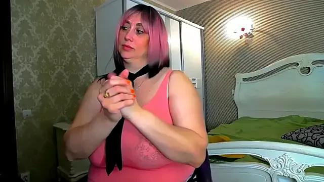 Explore our live girls sluts from our Custom and Multi clubs and checkout exclusive access to highly interactive content, such as shape, hair, titties, pussy type and many more.