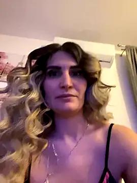 EvelynFrances from StripChat
