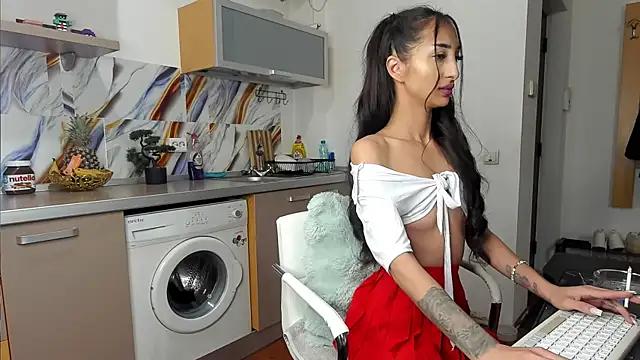 EvelynHais from StripChat