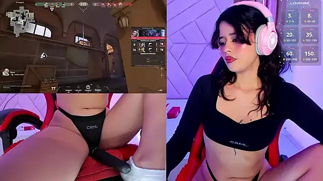 Explore our live girls sluts from our Custom and Multi clubs and checkout exclusive access to highly interactive content, such as shape, hair, titties, pussy type and many more.