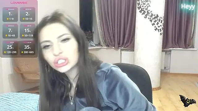 evens_evelina from StripChat
