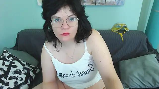EverlyRays from StripChat