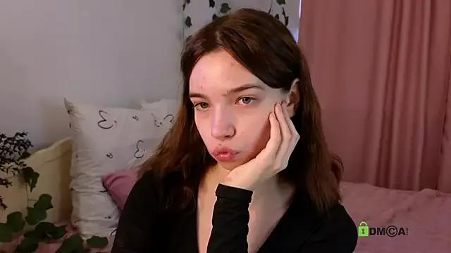 Evi_Brook from StripChat is Freechat