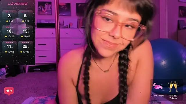 Evie-Luna from StripChat