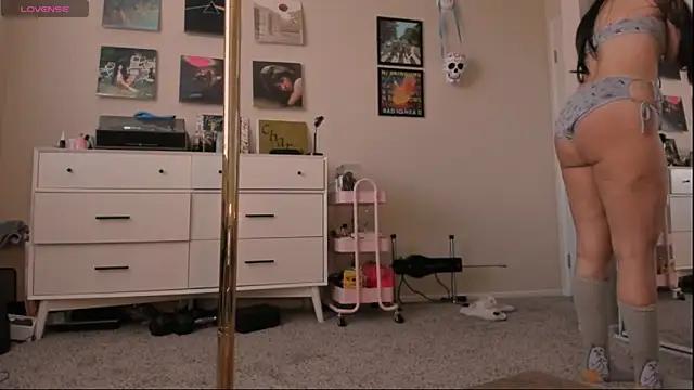 Evie-Luna from StripChat