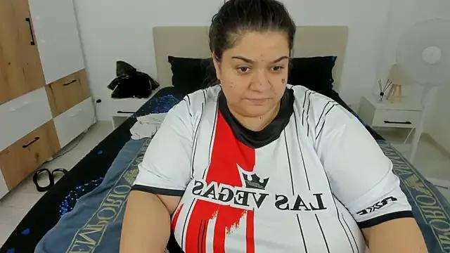 EvvaBBW from StripChat