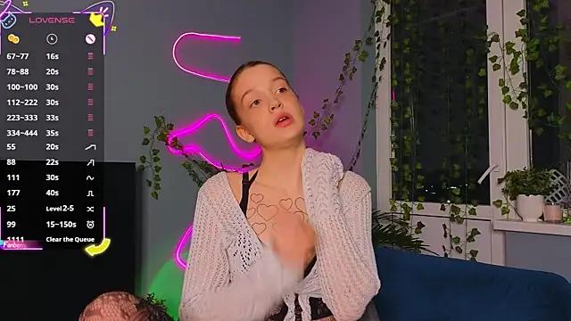 EvvaLove from StripChat