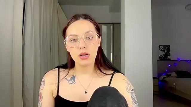 Explore our live girls sluts from our Custom and Multi clubs and checkout exclusive access to highly interactive content, such as shape, hair, titties, pussy type and many more.