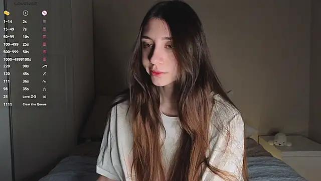 ewuw from StripChat