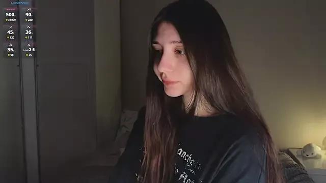 ewuw from StripChat