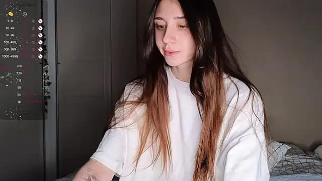 ewuw from StripChat