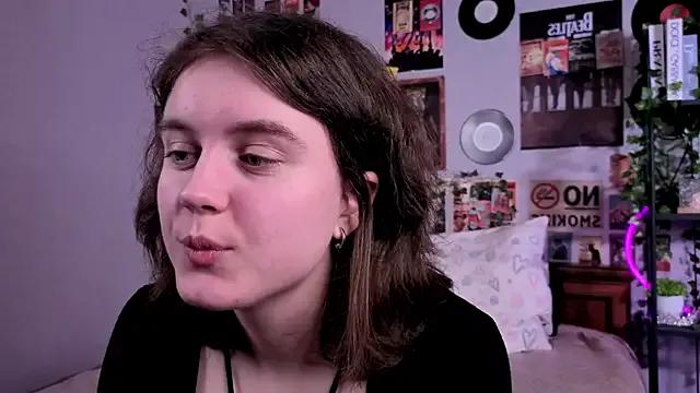 FalineChasey from StripChat is Freechat