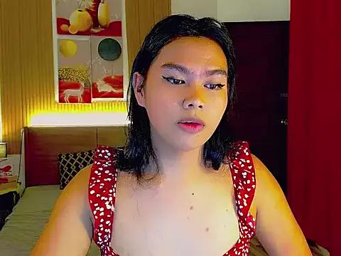 fallinLunaxX from StripChat