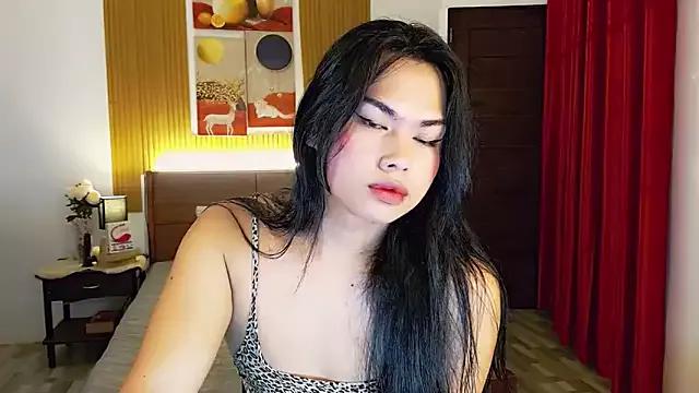 fallinLunaxX from StripChat