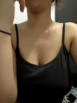 Farah-36 webcams show profile image 