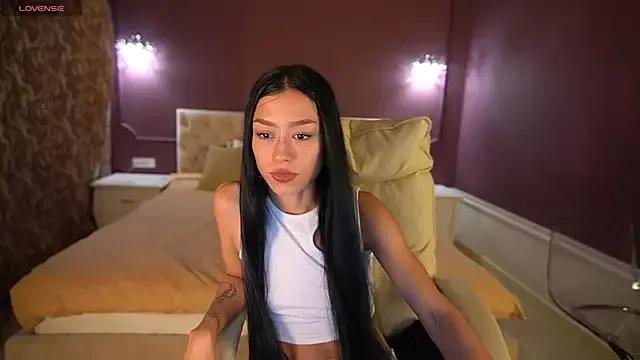 FataleNellie from StripChat is Freechat