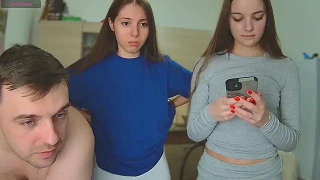 Explore our live girls sluts from our Custom and Multi clubs and checkout exclusive access to highly interactive content, such as shape, hair, titties, pussy type and many more.