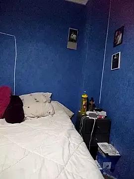 Feelineducentre from StripChat