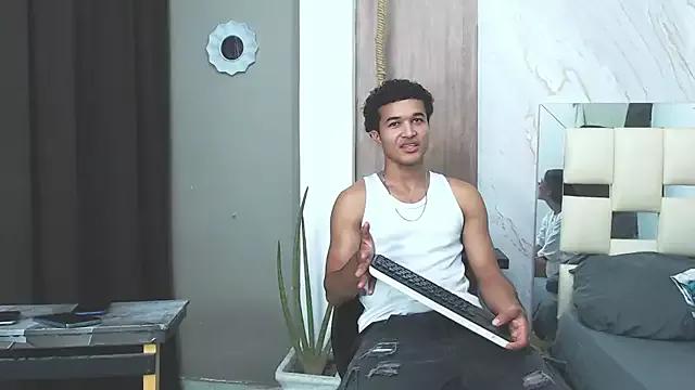 fire_and_moon from StripChat is Freechat