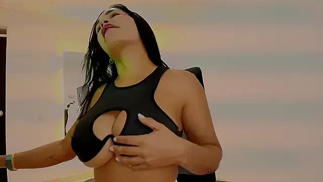 fitnessmommy from StripChat is Freechat
