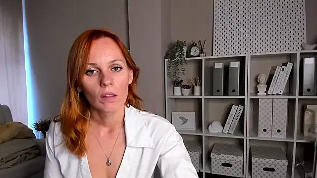 FlameQueen from StripChat is Freechat