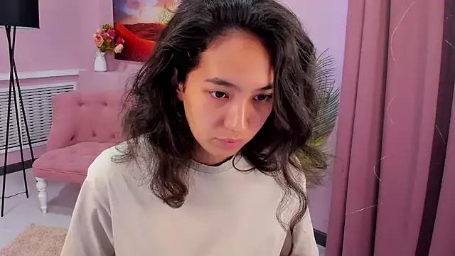 FlirtyAura from StripChat is Freechat