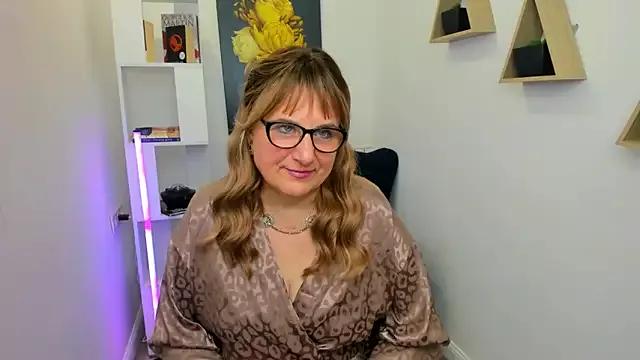 FlowerGlass from StripChat is Freechat
