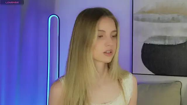 Fluffy-Angel from StripChat