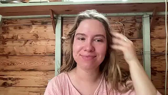 fluffy_bunnyxxx from StripChat