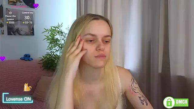 fox_glove from StripChat is Freechat