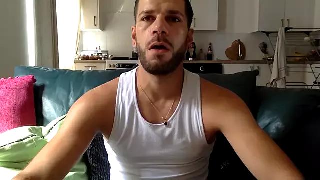 Frenchieenzo webcams show profile image 
