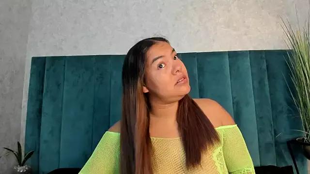 Explore our live girls sluts from our Custom and Multi clubs and checkout exclusive access to highly interactive content, such as shape, hair, titties, pussy type and many more.
